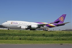 Thai_Airways_Cargo_B747-400BCF_HS-TGJ.jpg