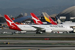 2592_B787_VH-ZNE_Qantas.jpg