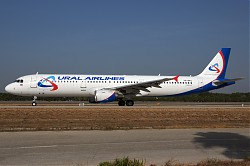 3265_A321_VQ-BKG_Ural_Airlines.jpg