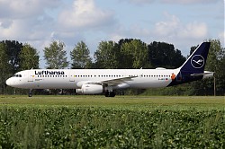 3767_A321_D-AIRY_Lufthansa.jpg