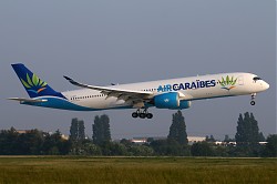 6009_A350_F-HNET_Air_Caraibes.jpg