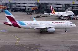 7305_A320_D-AIZR_Eurowings.jpg