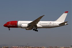 737_B787_LN-LNF_Norwegian.jpg
