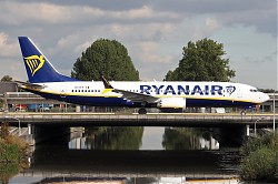 7516_B737M_EI-IFP_Ryanair_1400.jpg