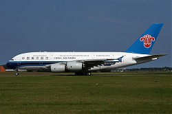 9137_A380_B-6139_China_Southern.jpg