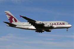 5703_A380_A7-APG_Qatar.jpg