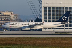 6780_A330_B-6093_Air_China_Star_Alliance.jpg